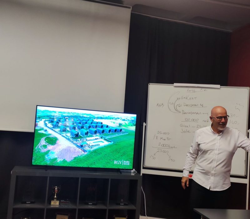 WhatsApp Image 2024-07-29 at 16.01.00 (1)